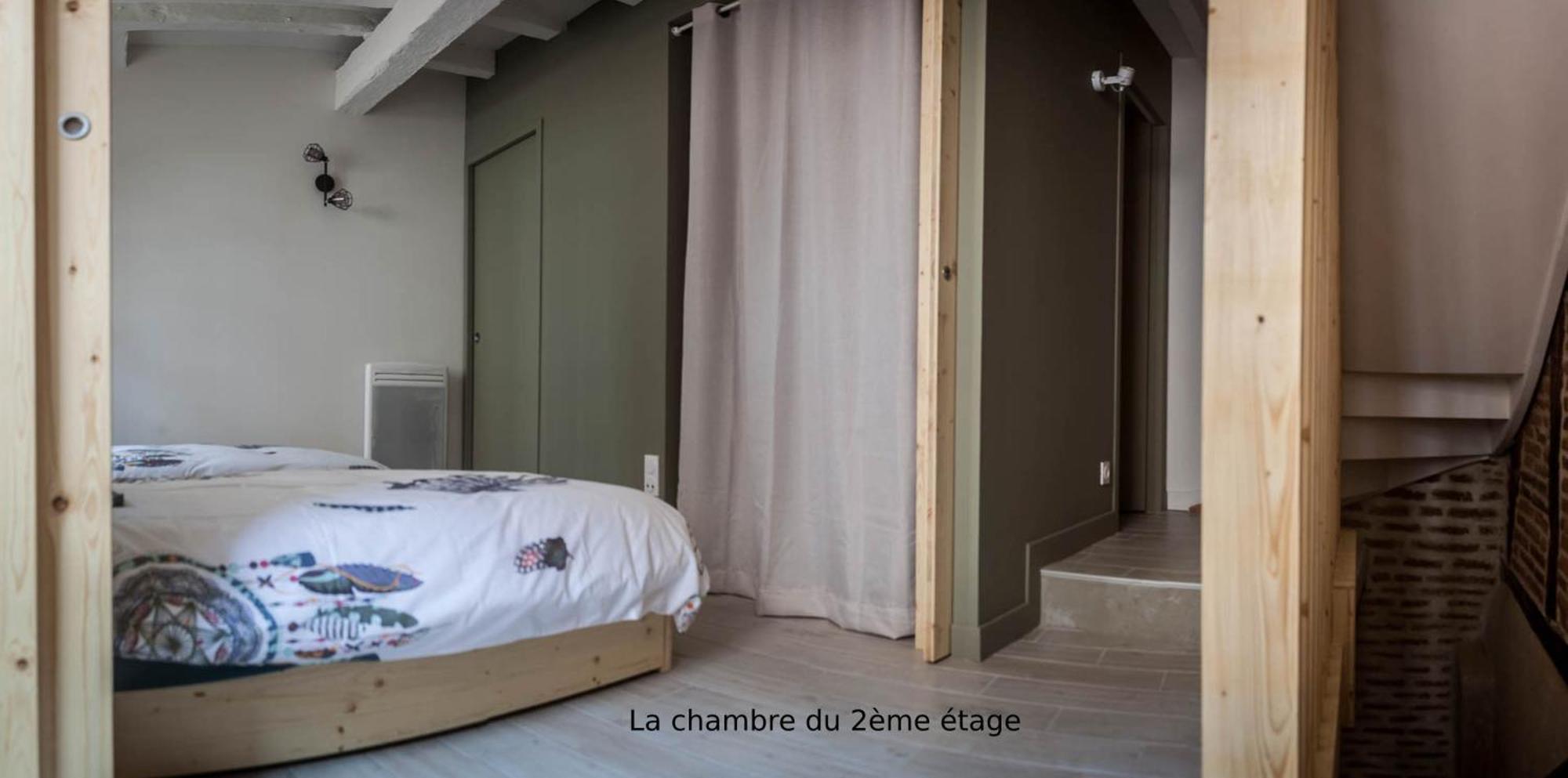 De Briques Et De Bois Villa Albi Exteriör bild